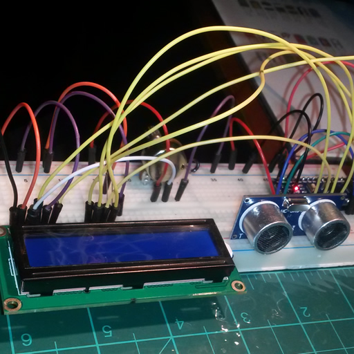 Sensor Ultrasonic e LCD